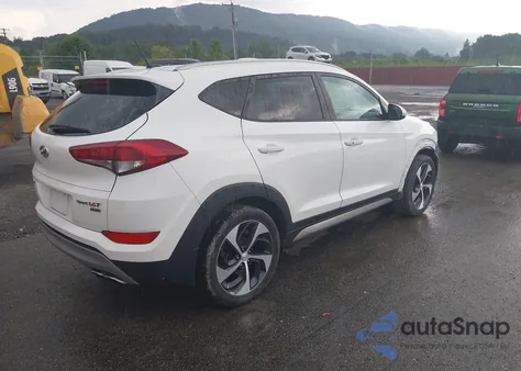 2017 Hyundai Tucson Sport z USA, uszkodzony, nr VIN KM8J3CA25HU374441